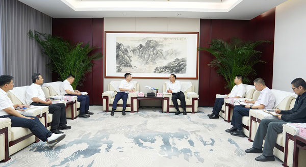 岳文彦一行造访湖北机场集团党委书记、、、董事长李忠禄